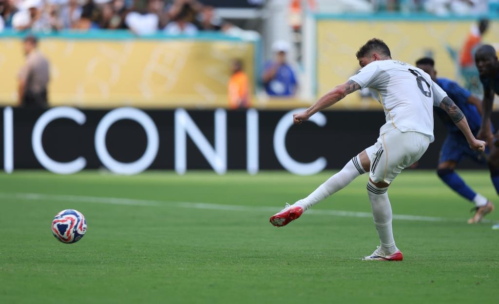 NBA｜MVP交锋战力压约科奇 SGA轰40分率雷霆砸金块